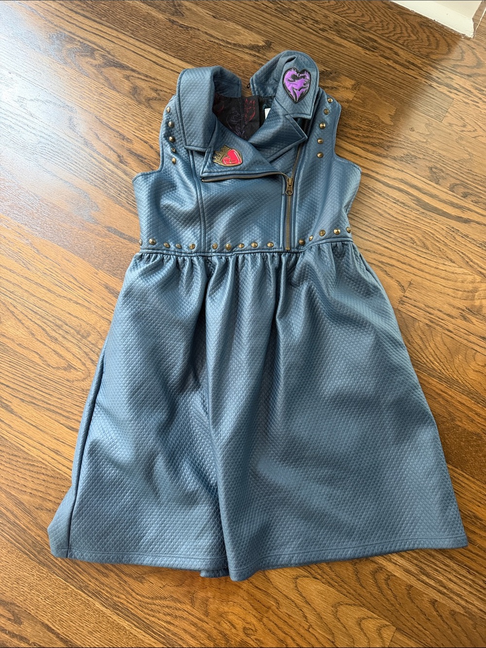 Original Disney Descendants  costume size 9/10